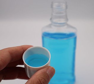 Hydrogen peroxide mouthwash